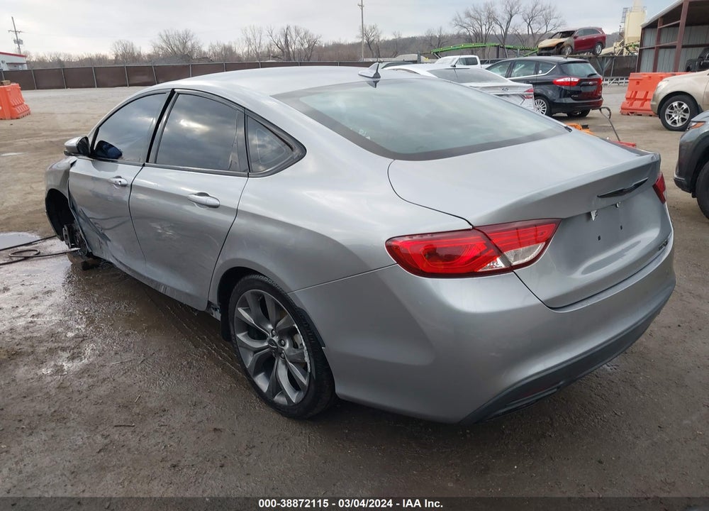 2015 CHRYSLER 200 VIN: 1C3CCCBG0FN582326