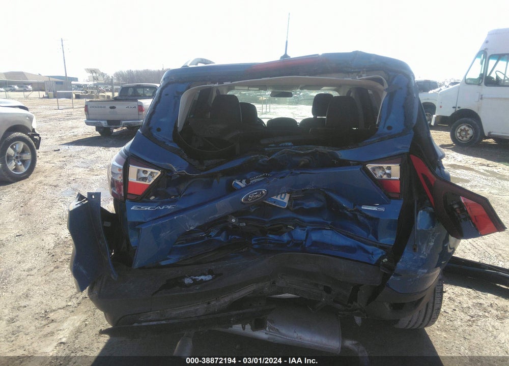 2018 FORD ESCAPE SE VIN: 1FMCU9GD6JUA80800