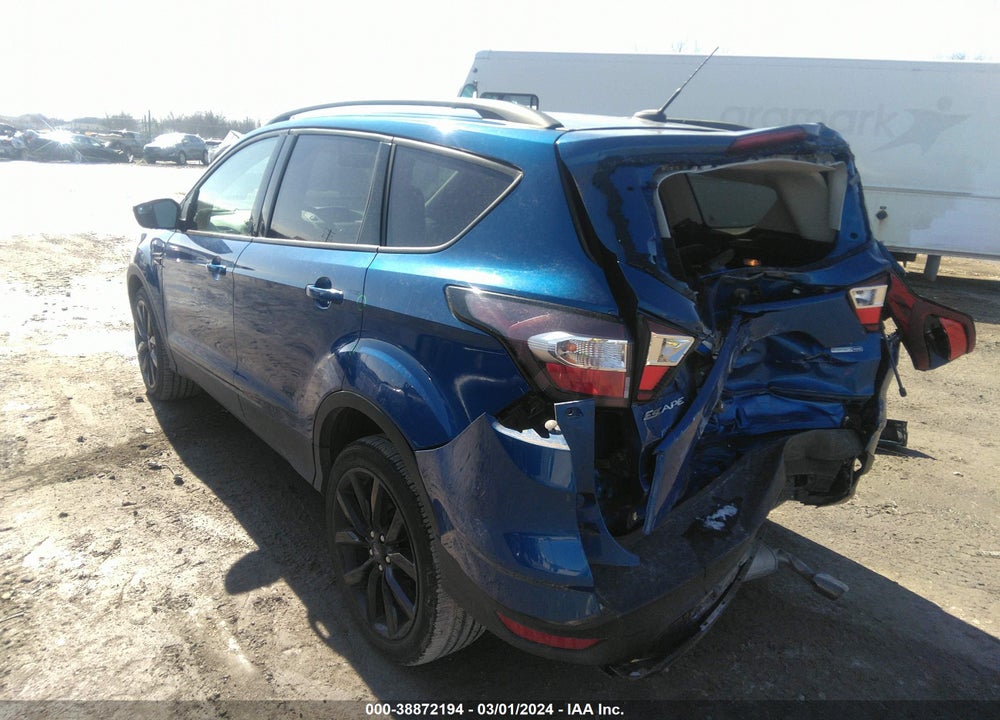 2018 FORD ESCAPE SE VIN: 1FMCU9GD6JUA80800