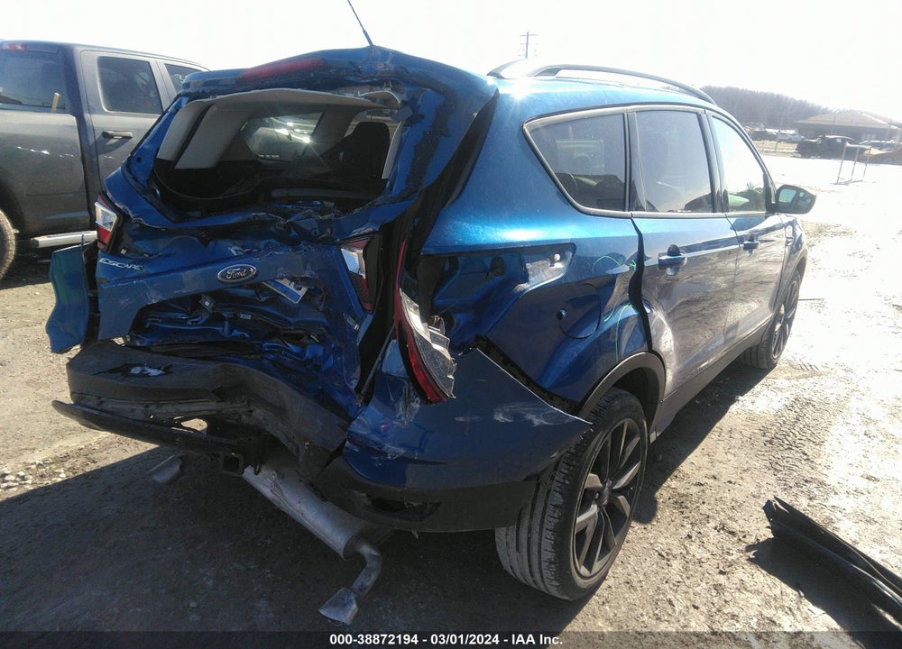 2018 FORD ESCAPE SE VIN: 1FMCU9GD6JUA80800