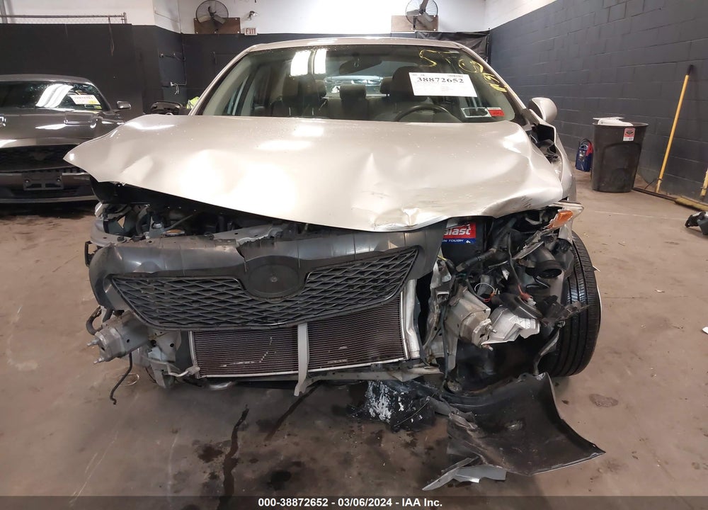 2010 TOYOTA COROLLA LE VIN: 1NXBU4EE5AZ300714