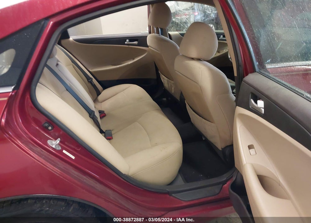 2011 HYUNDAI SONATA VIN: 5NPEB4AC8BH130629