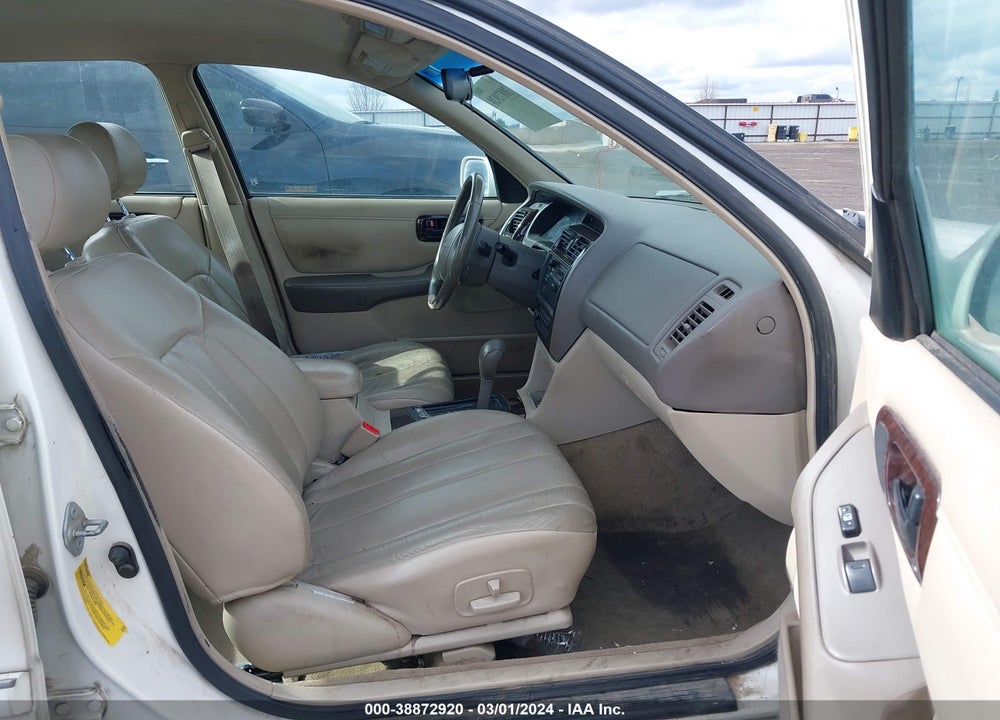 1998 TOYOTA AVALON XLS VIN: 4T1BF18B7WU230313