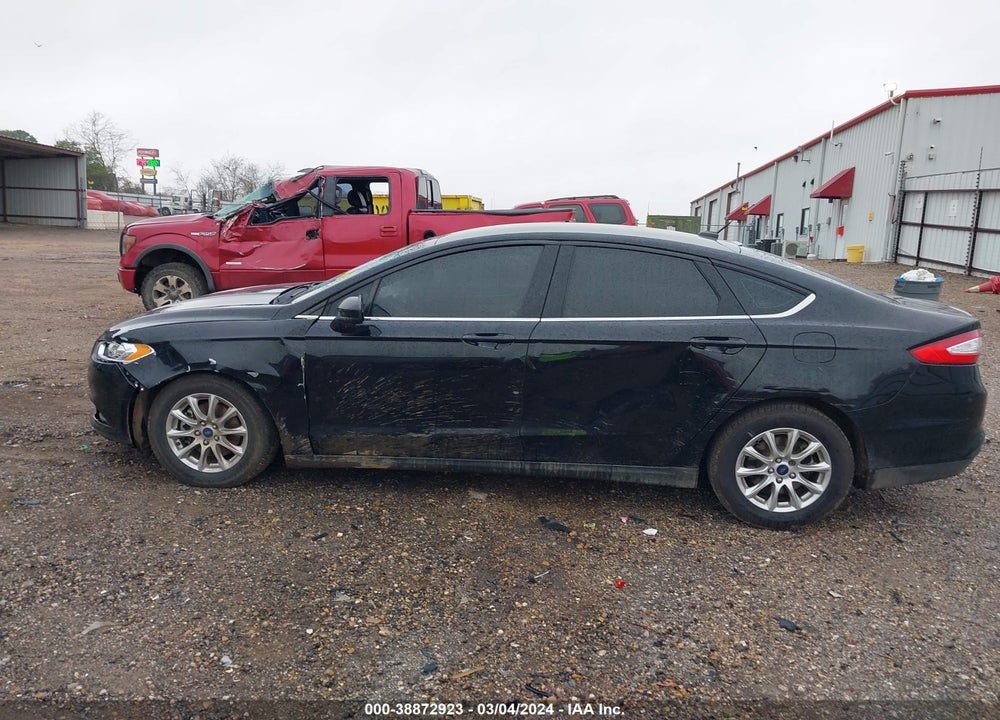 2016 FORD FUSION S VIN: 3FA6P0G70GR289826