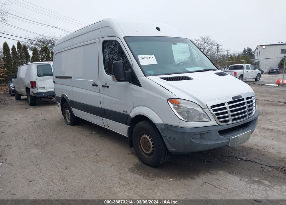 2013 FREIGHTLINER SPRINTER 2500 VIN: WDYPE7CC9D5814823