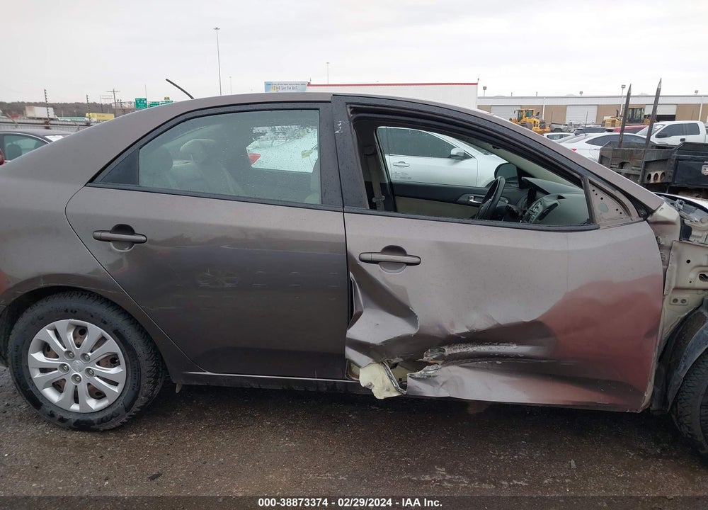 2013 KIA FORTE EX VIN: KNAFU4A22D5713199