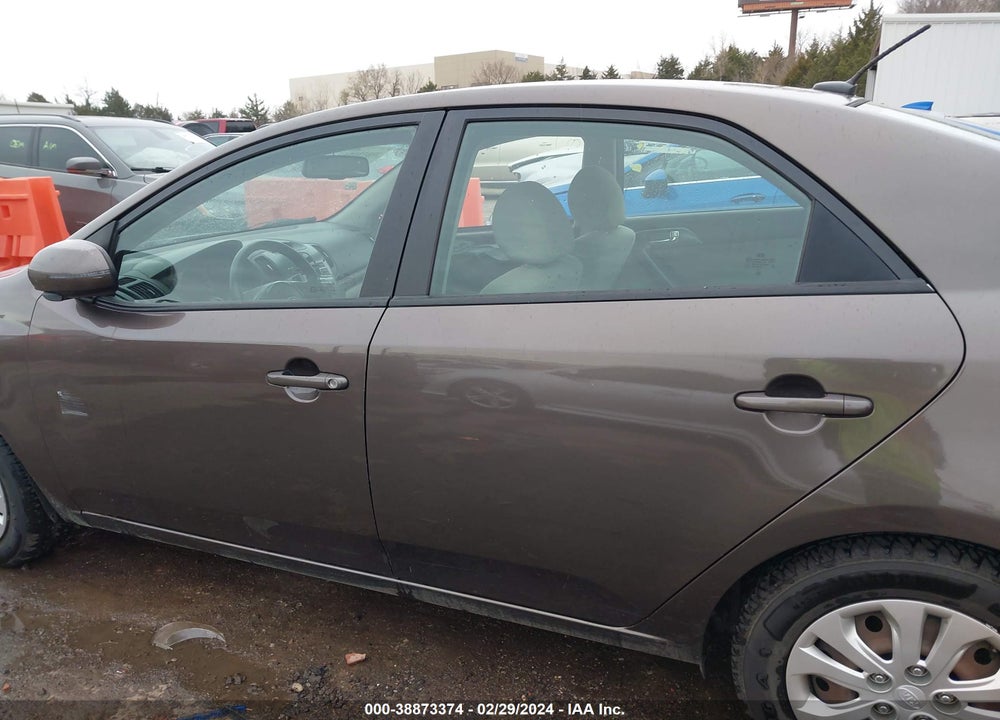 2013 KIA FORTE EX VIN: KNAFU4A22D5713199
