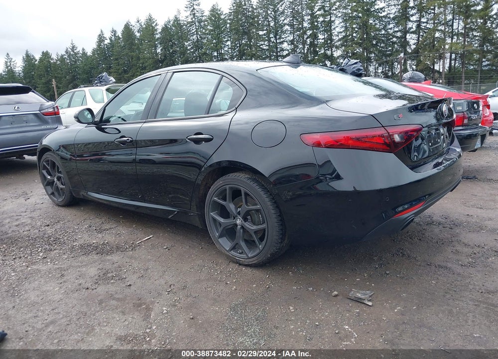 2019 ALFA ROMEO GIULIA AWD VIN: ZARFANAN0K7613900