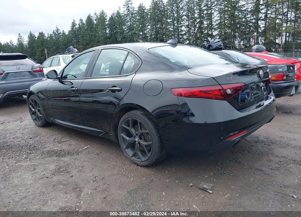 2019 ALFA ROMEO GIULIA AWD VIN: ZARFANAN0K7613900