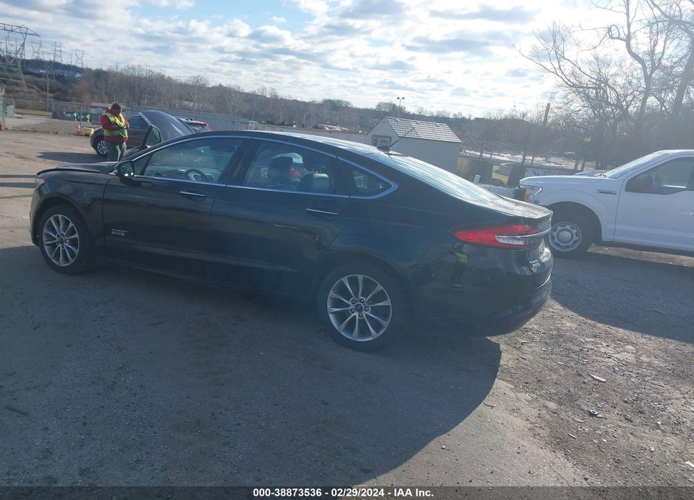 2018 FORD FUSION ENERGI SE LUXURY VIN: 3FA6P0PU7JR178848