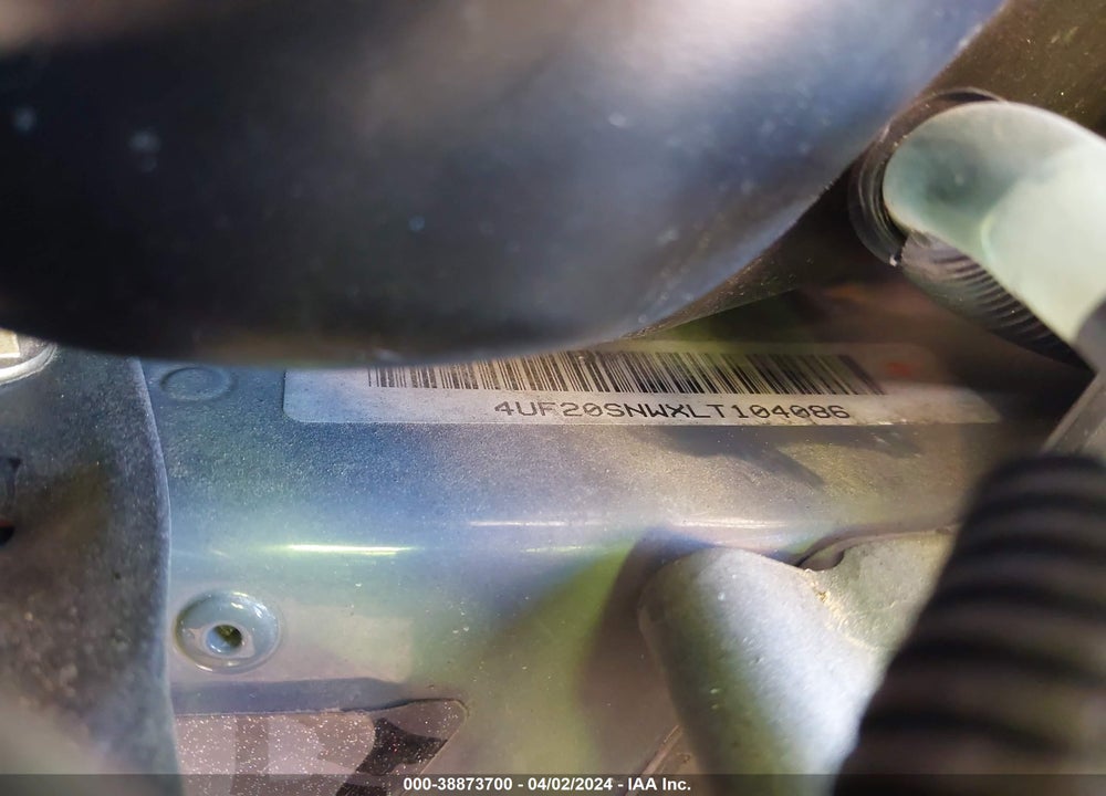 2020 ARCTIC CAT M800 VIN: 4UF20SNWXLT104086