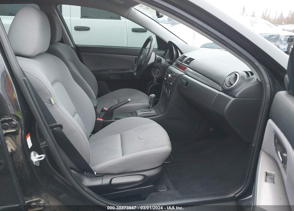 2007 MAZDA 3 S TOURING VIN: JM1BK343071659225