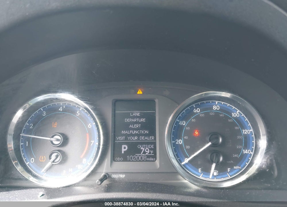 2019 TOYOTA COROLLA LE VIN: 2T1BURHE5KC237349