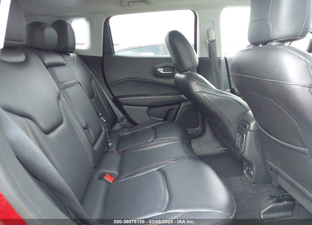 2018 JEEP COMPASS LIMITED FWD VIN: 3C4NJCCB7JT181507