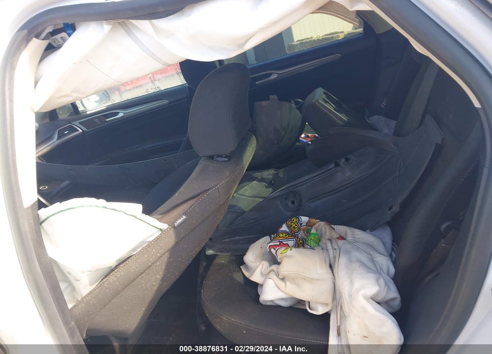 2020 FORD FUSION SE VIN: 3FA6P0HD6LR172878