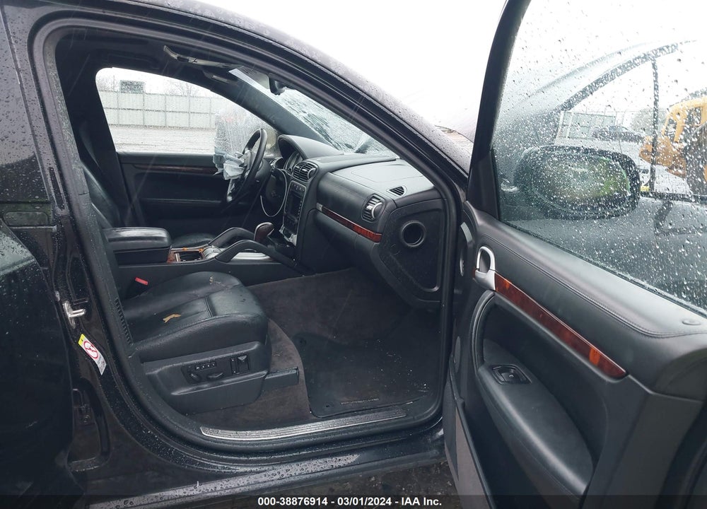 2008 PORSCHE CAYENNE TURBO VIN: WP1AC29P18LA93224