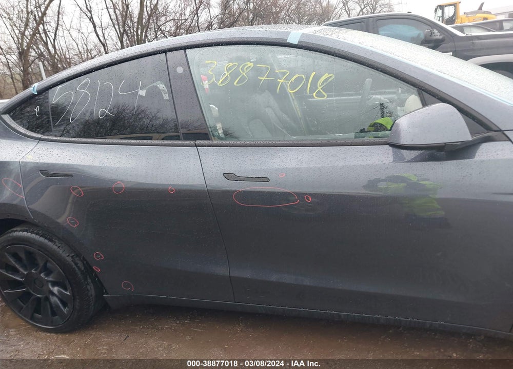 2021 TESLA MODEL Y LONG RANGE DUAL MOTOR ALL-WHEEL DRIVE VIN: 5YJYGDEEXMF111916