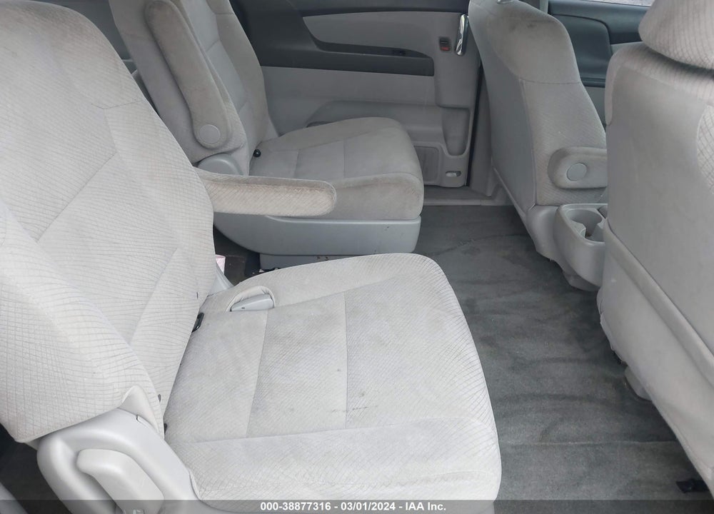 2015 HONDA ODYSSEY LX VIN: 5FNRL5H25FB038917