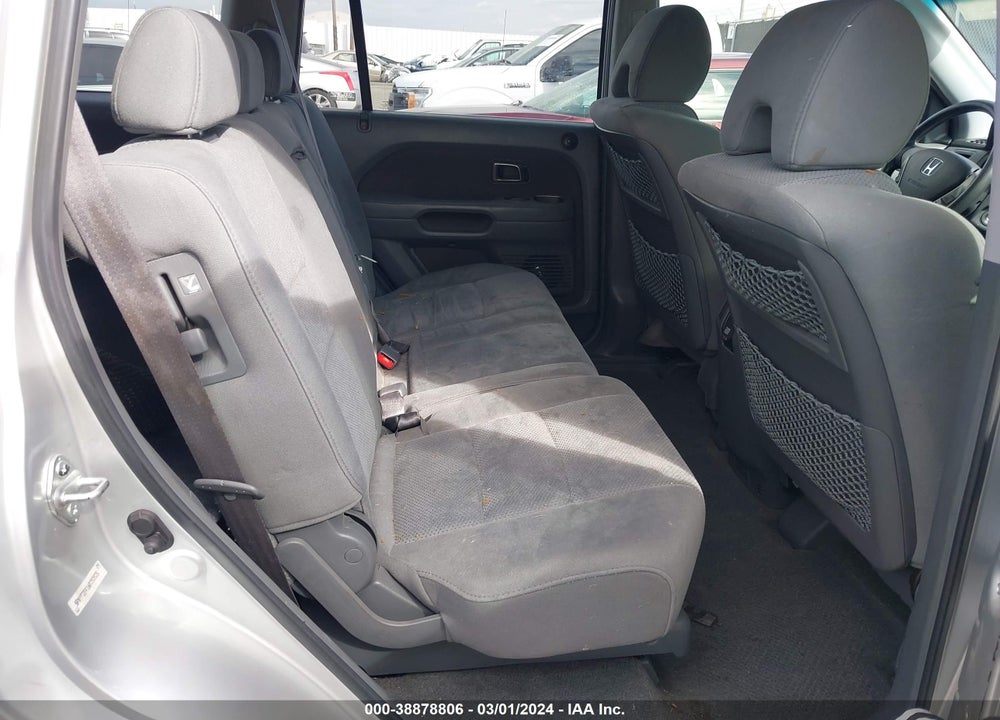 2006 HONDA PILOT EX VIN: 5FNYF28416B050825