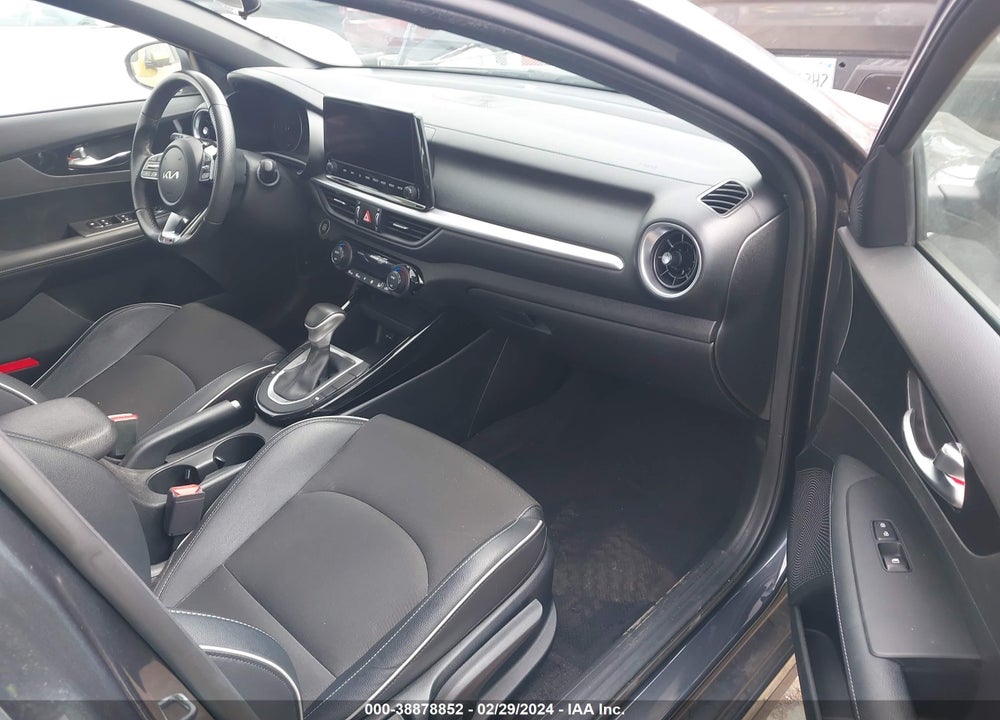 2023 KIA FORTE GT LINE VIN: 3KPF54AD5PE529868
