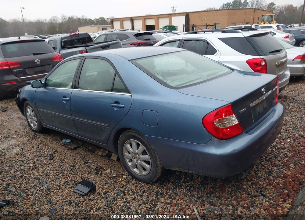 2004 TOYOTA CAMRY XLE V6 VIN: JTDBF32K740154461