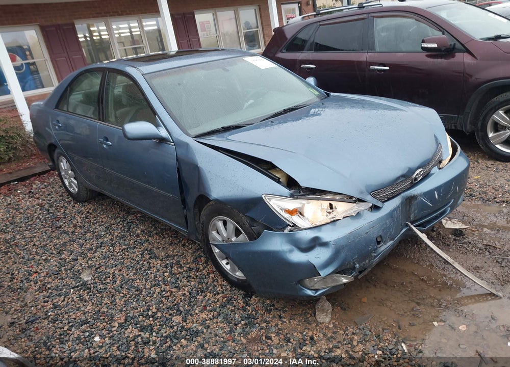 2004 TOYOTA CAMRY XLE V6 VIN: JTDBF32K740154461