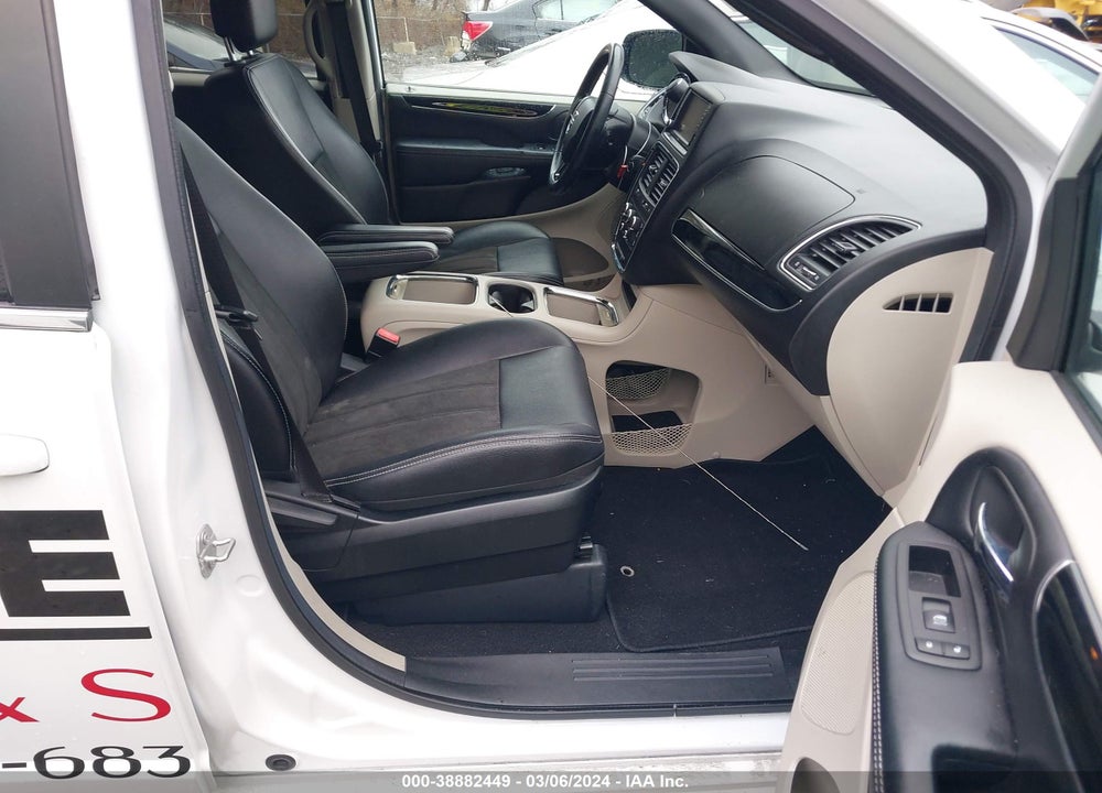 2019 DODGE GRAND CARAVAN SXT VIN: 2C4RDGCG1KR564259