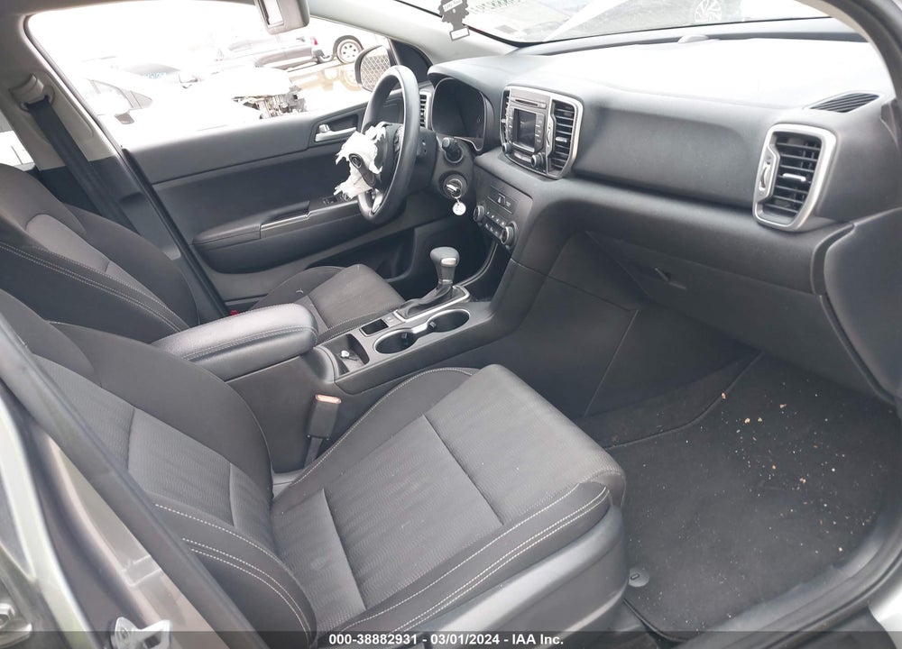 2017 KIA SPORTAGE VIN: KNDPM3AC4H7106872