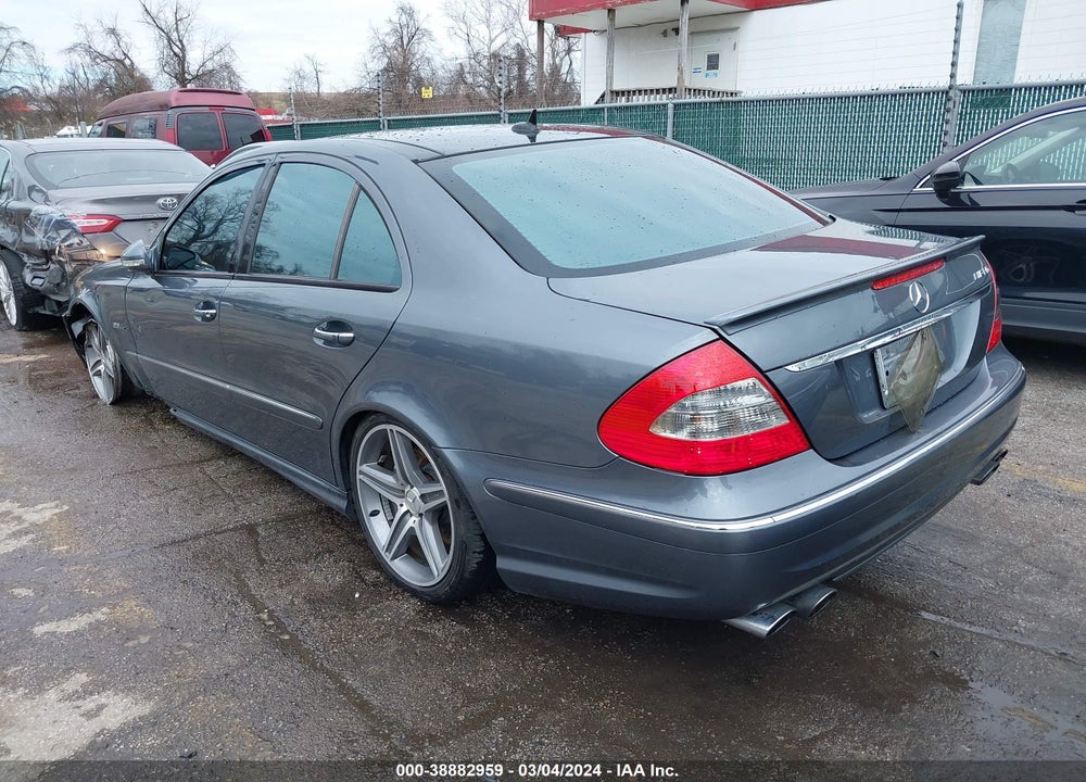 2007 MERCEDES-BENZ E 63 AMG VIN: WDBUF77X37B121579