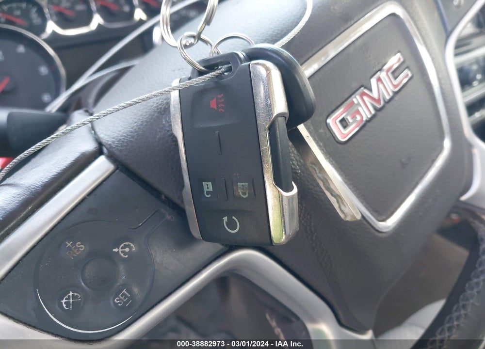 2014 GMC SIERRA 1500 SLE VIN: 1GTR1UEC8EZ397605