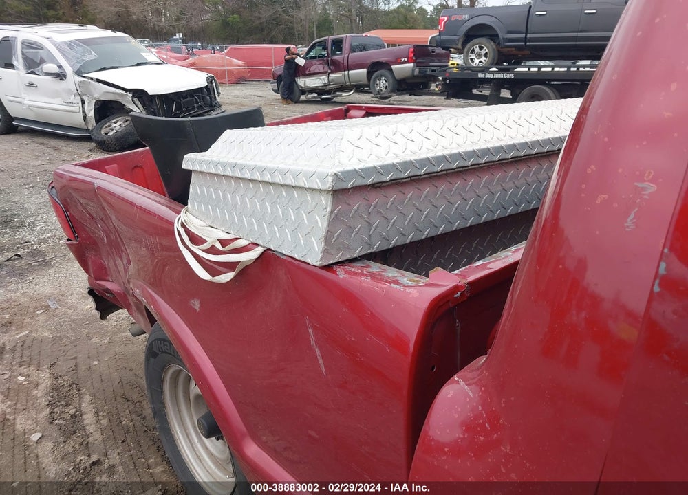 1997 CHEVROLET S-10 FLEETSIDE VIN: 1GCCS1442VK123367