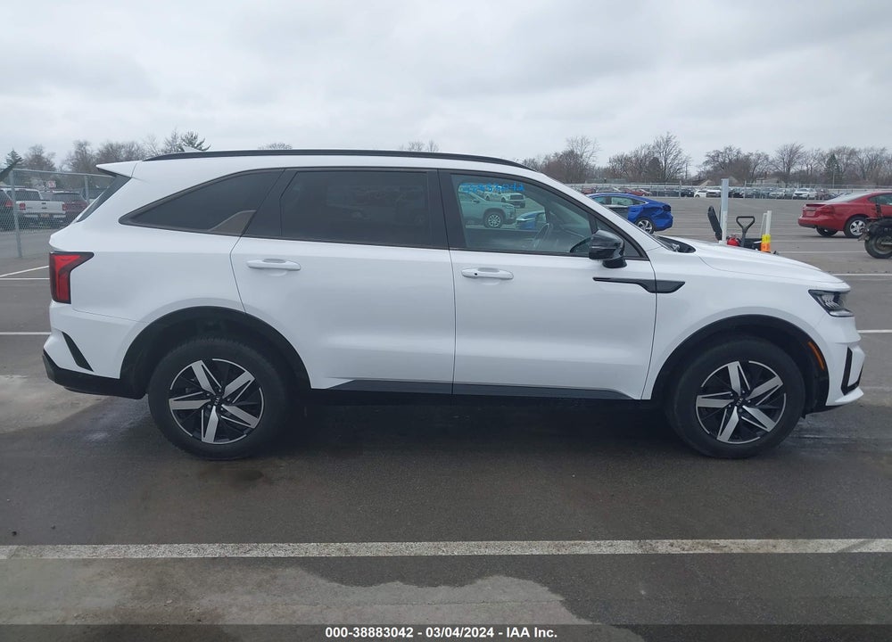 2021 KIA SORENTO S VIN: 5XYRL4LC7MG021083