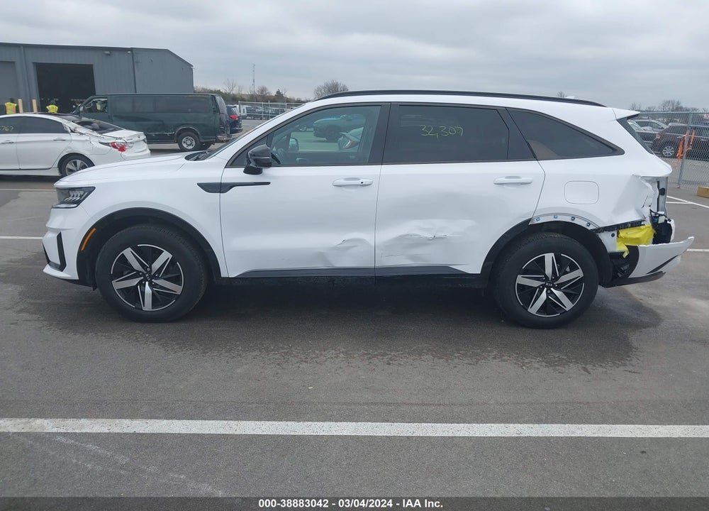 2021 KIA SORENTO S VIN: 5XYRL4LC7MG021083