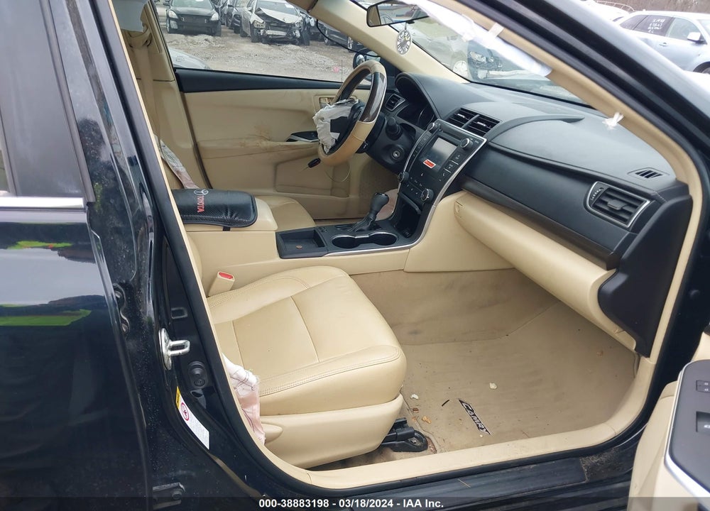 2016 TOYOTA CAMRY VIN: 4T4BF1FK2GR519447