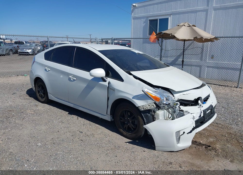 2015 TOYOTA PRIUS TWO VIN: JTDKN3DU4F1933010
