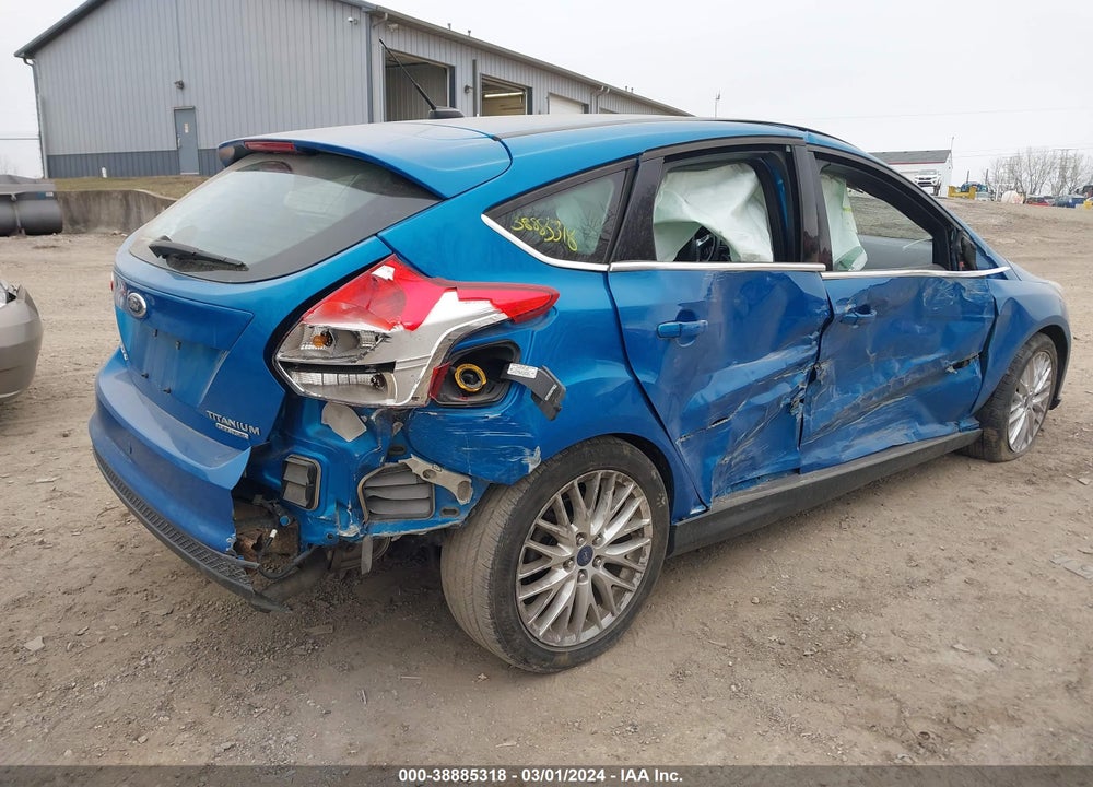 2013 FORD FOCUS TITANIUM VIN: 1FADP3N2XDL143685
