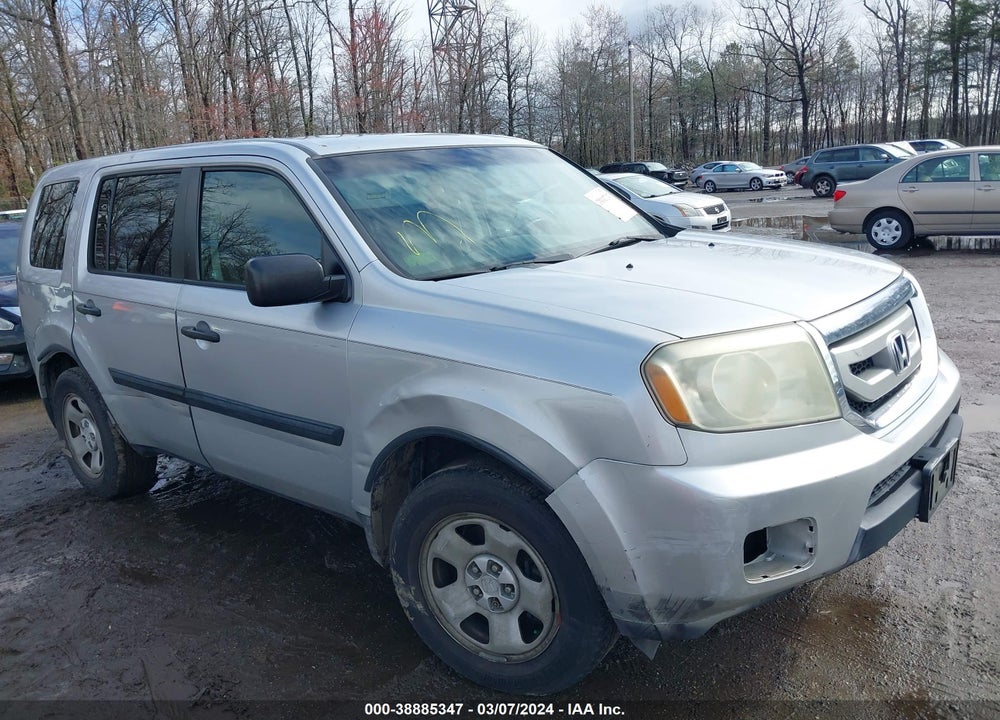 2011 HONDA PILOT LX VIN: 5FNYF4H26BB021423