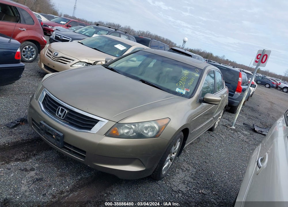 2009 HONDA ACCORD VIN: 1HGCP26749A196557
