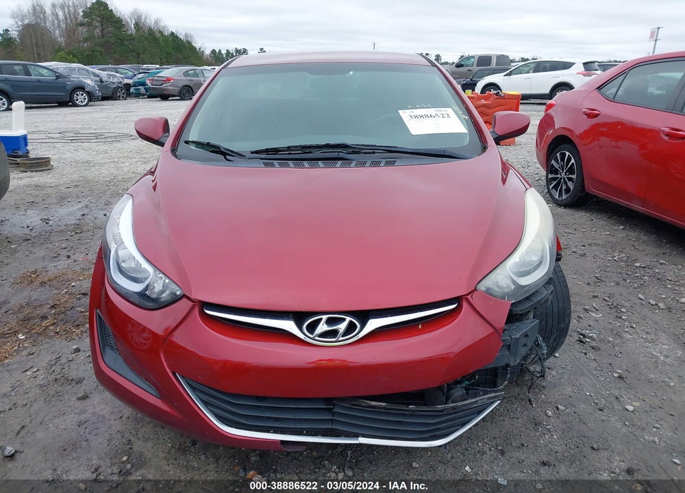 2016 HYUNDAI ELANTRA SE VIN: 5NPDH4AE9GH766558