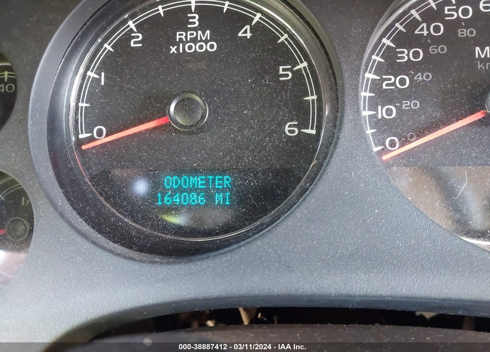 2011 CHEVROLET SUBURBAN 1500 LTZ VIN: 1GNSKKE38BR110799