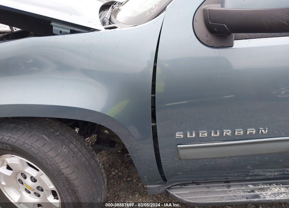 2010 CHEVROLET SUBURBAN 1500 LT1 VIN: 1GNUCJE07AR198989