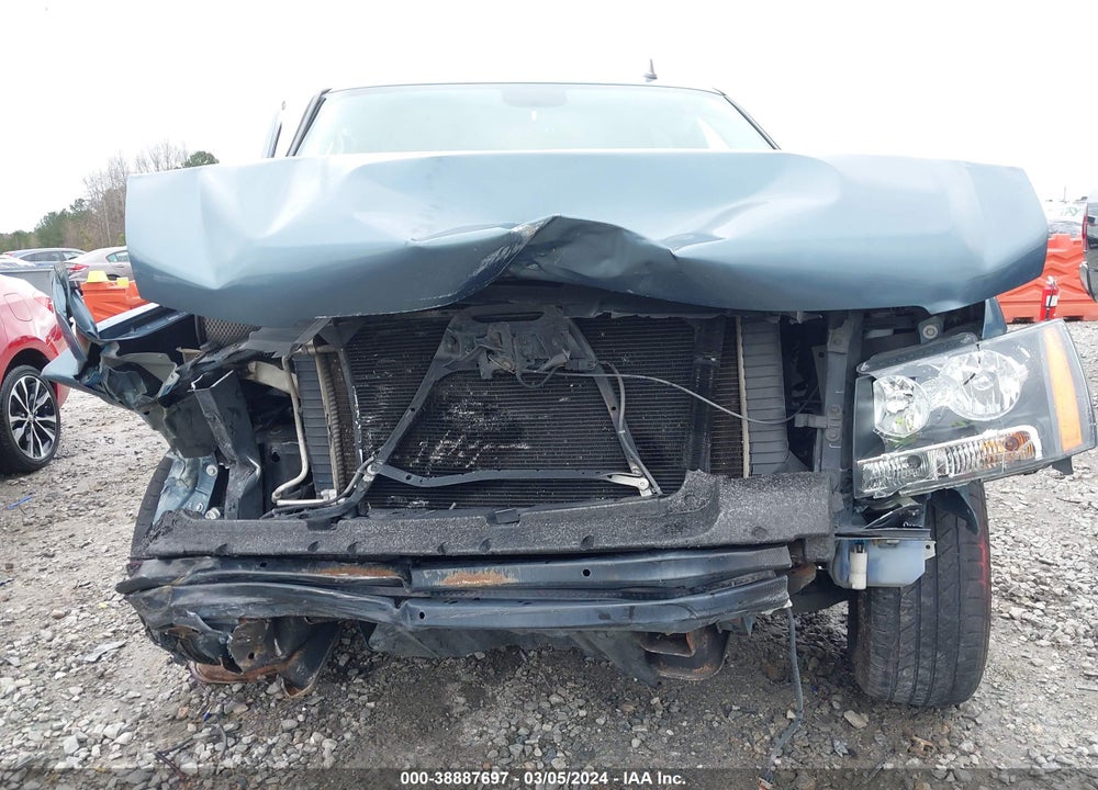 2010 CHEVROLET SUBURBAN 1500 LT1 VIN: 1GNUCJE07AR198989