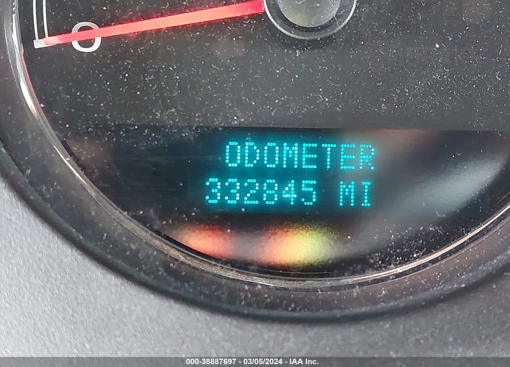 2010 CHEVROLET SUBURBAN 1500 LT1 VIN: 1GNUCJE07AR198989