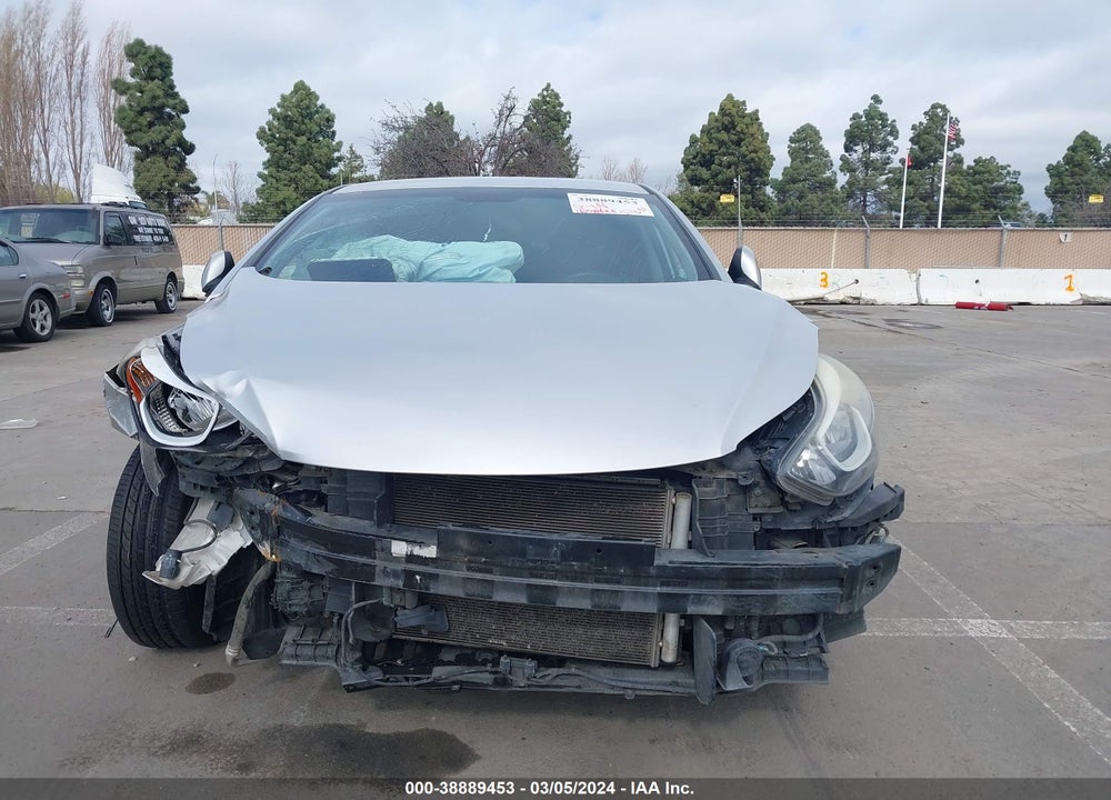 2015 HYUNDAI ELANTRA SE VIN: 5NPDH4AE5FH624576