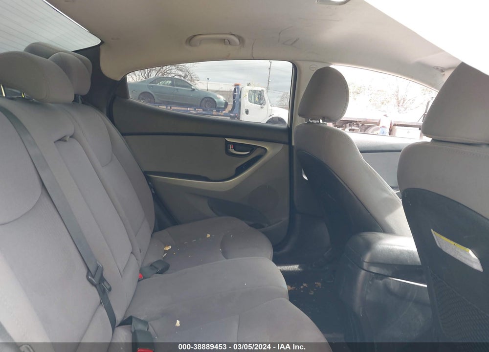 2015 HYUNDAI ELANTRA SE VIN: 5NPDH4AE5FH624576