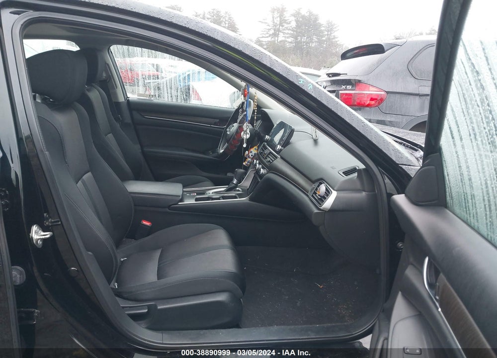 2018 HONDA ACCORD VIN: 1HGCV1F4XJA171396