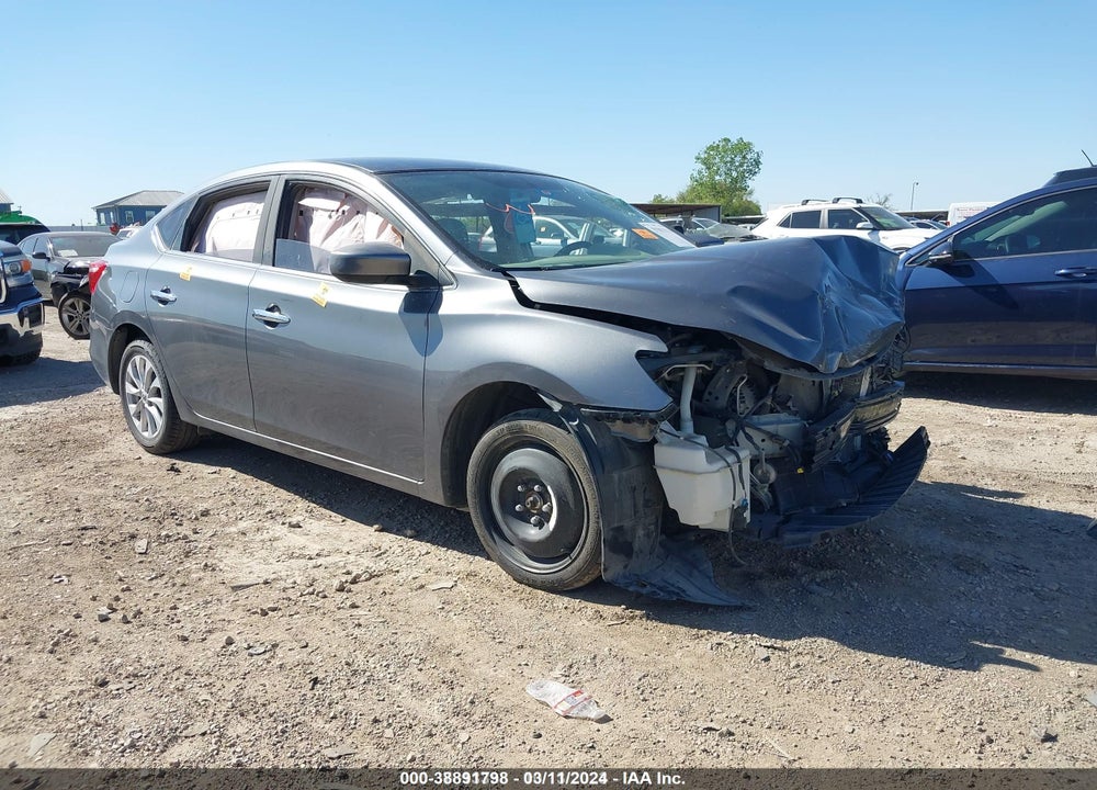 2018 NISSAN SENTRA SV VIN: 3N1AB7AP0JL632281