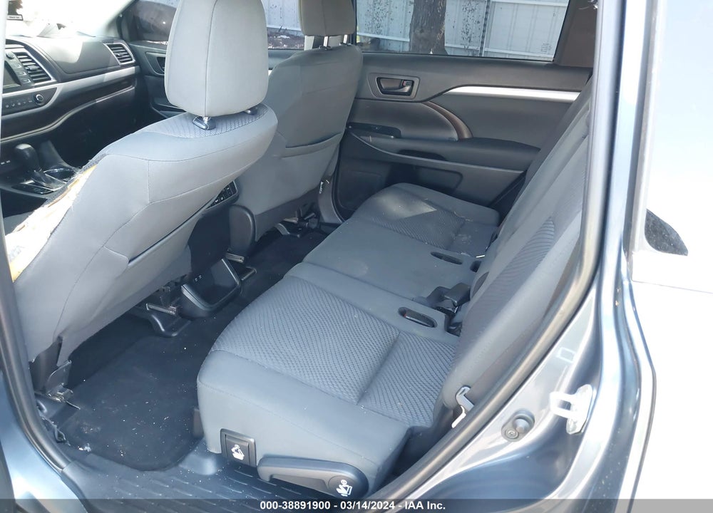 2019 TOYOTA HIGHLANDER LE VIN: 5TDZARFH0KS049849