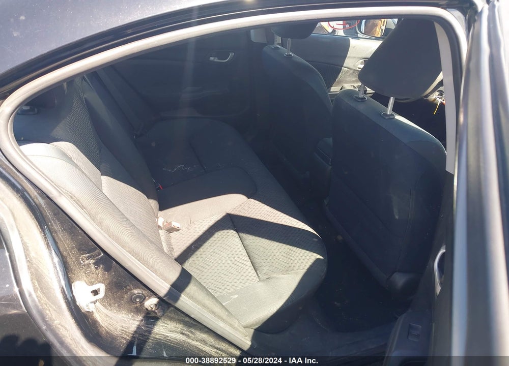 2015 HONDA CIVIC LX VIN: 19XFB2F57FE708068