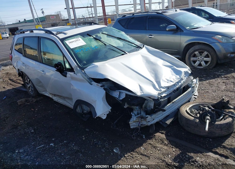 2022 SUBARU FORESTER PREMIUM VIN: JF2SKADC9NH447319